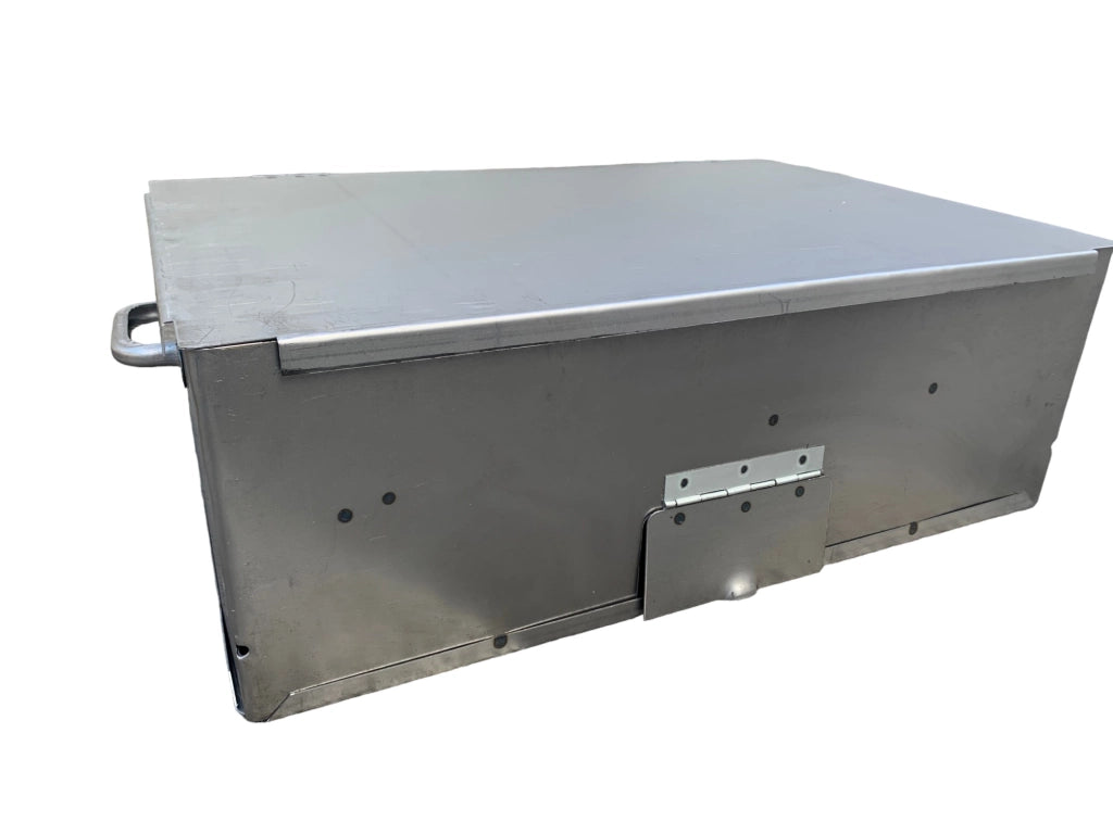 Barbecue in ferro con griglia in acciaio, con coperchio richiudibile, piedi estraibili, per legna o carbone, portatile 40x30 cm