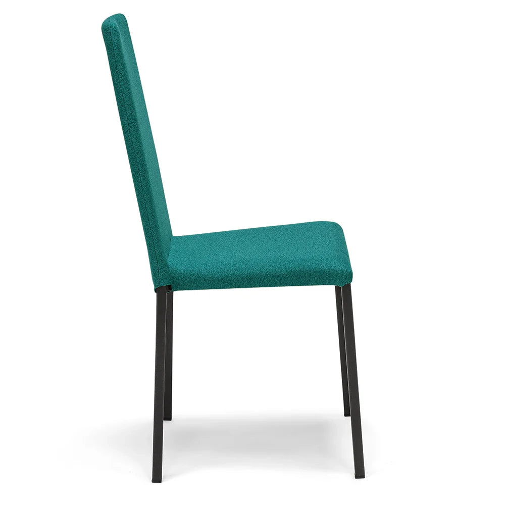 Set 4 sedie imbottita modello BETTY STYLE per interni, design moderno, gambe quadre in metallo, schienale e seduta rivestiti con tessuto morbido al tatto Petrolio