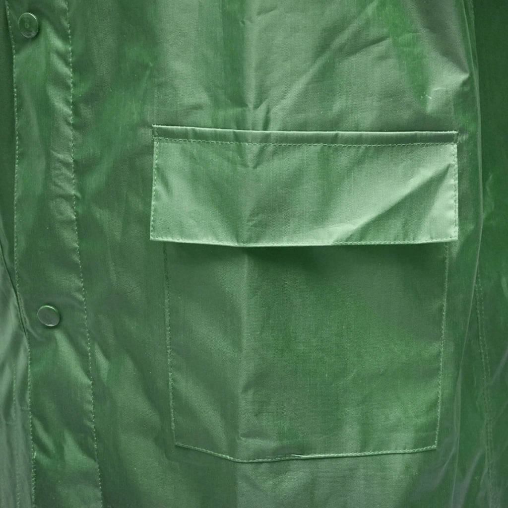 Mantella con cappuccio impermeabile taglia L in poliestere con membrana in PVC, aperture di ventilazione, 2 tasche e cerniera, verde Breckner Germany