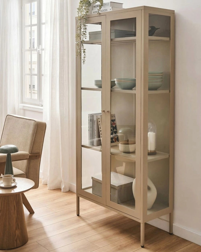 Credenza alta in metallo con 2 ante ed elementi in vetro, stile industriale moderno beige chiaro sala da pranzo soggiorno