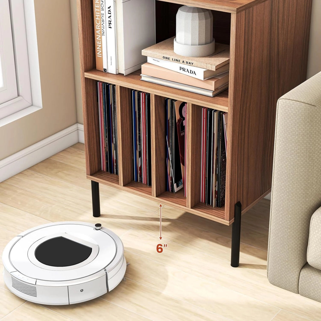 Tavolino da Letto Mobile Giradischi con Base di Ricarica, Comodino per 150 Album, 2 Porte USB, 1 Tipo C, 5 Scomparti, Gambe in Metallo, Supporto per Giradisco, 53 x 45 x 78 cm, Colore Noce