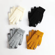 4 paia di guanti touchscreen invernali con imbottitura calda e maniche elastiche, modello corto, adatto al tempo freddo.