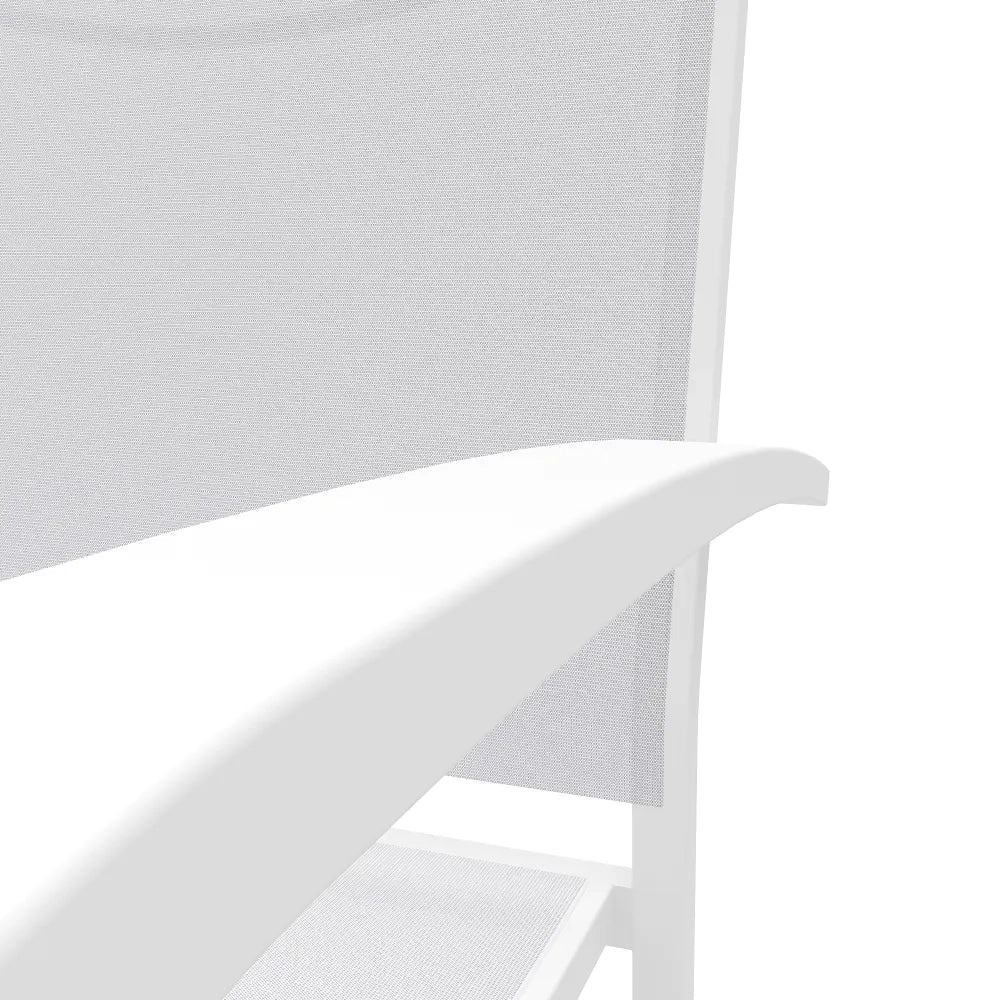 Sedia da esterno in textilene bianco con braccioli in alluminio tondi | Marel