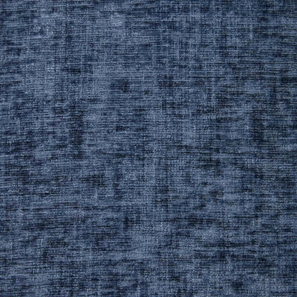 Sedia da pranzo, venduta singolarmente, tessuto chenille, gambe in legno massello, con braccioli, blu