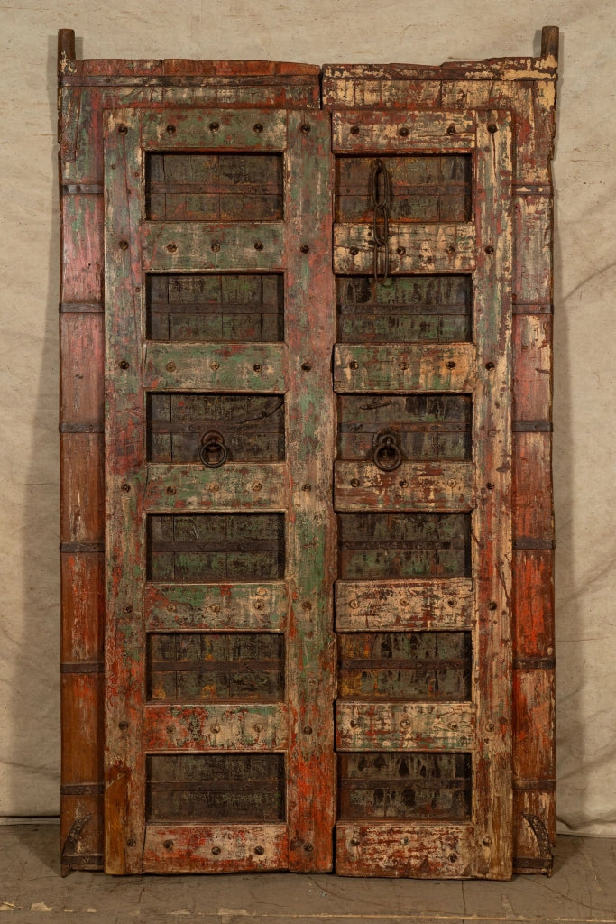 Biscottini Porta portone in legno massello e ferro da interno o da esterno vecchia e antica medievale scorrevole
