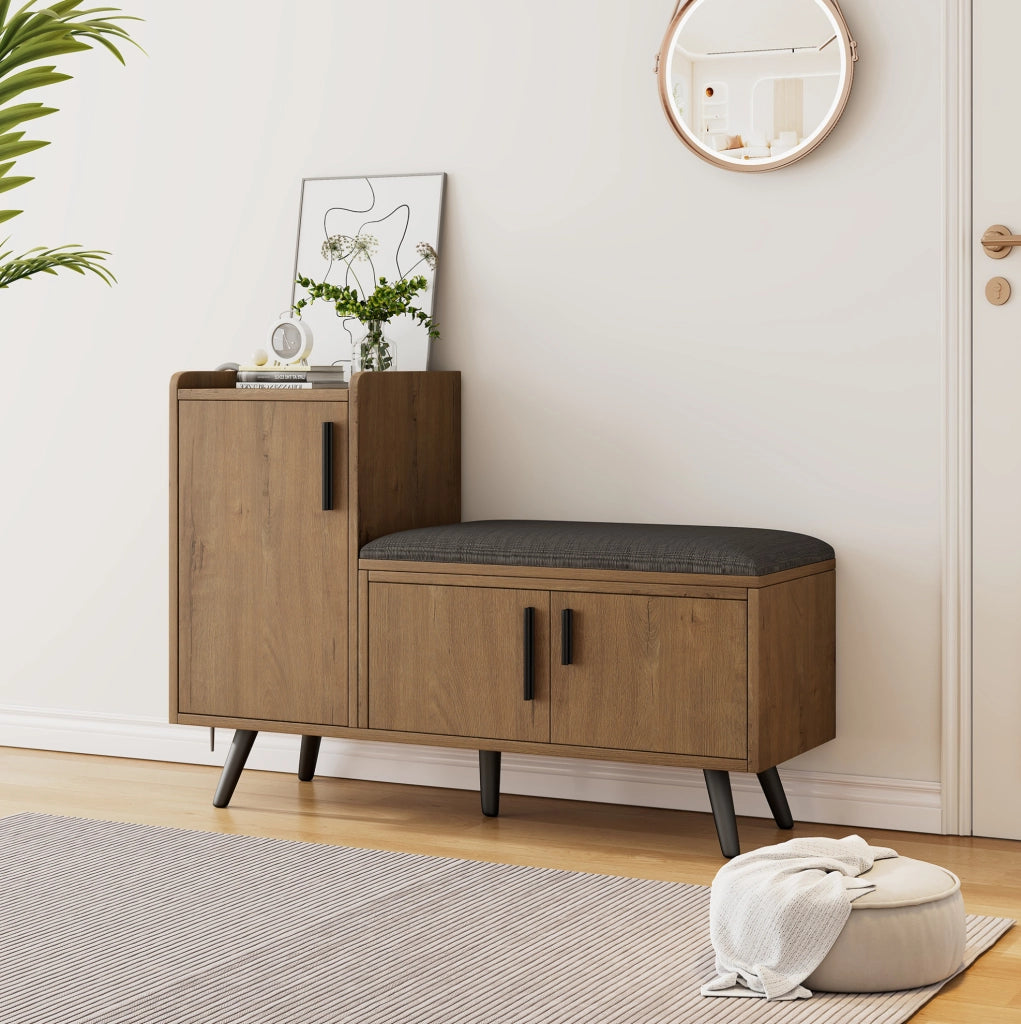 Schuhbank con seduta imbottita e ripiani interni; 100x34x68;5 cm; naturale