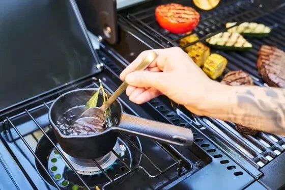 Barbecue a gas Char-Broil Essential 4 G con 4 bruciatori. griglie in ghisa