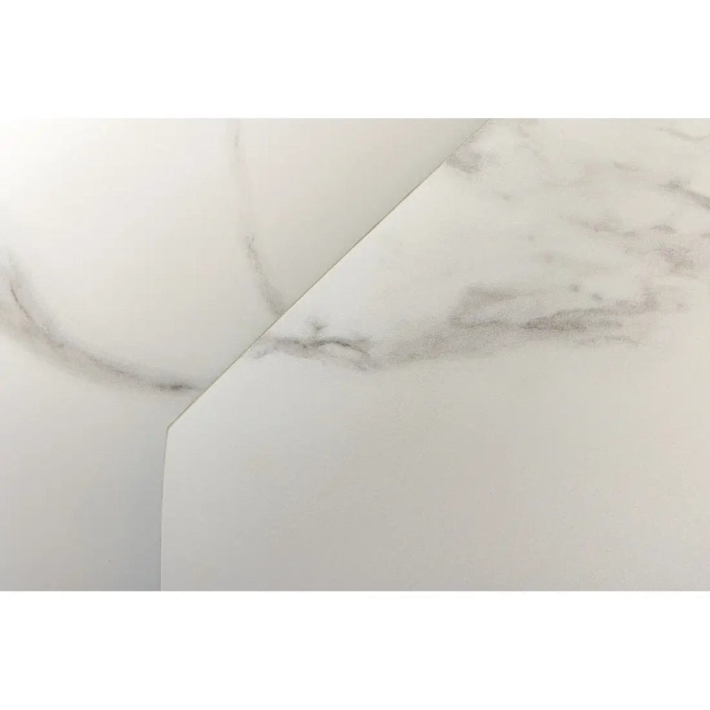 Tavolo ATONIA – Ovale estensibile 130 a 190 cm – Piano in ceramica effetto marmo bianco – Piedi in metallo – Stile moderno