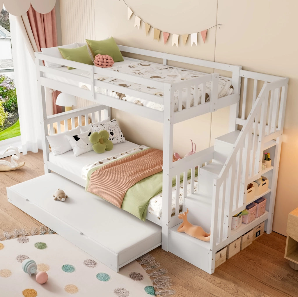 Letto a castello 90x200 cm con letto estraibile e scala con ripiani in pino bianco
