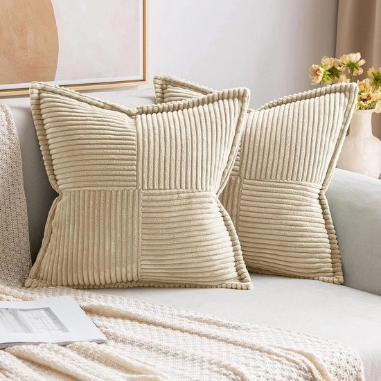 Set di 2 Cuscini di Corduroy - Soffici come la seta - Cuscino decorativo - Cuscini decorativi - Cuscini moderni - Cuscini per divano - Per salotto e camera da letto - Beige - 45 x 45 cm