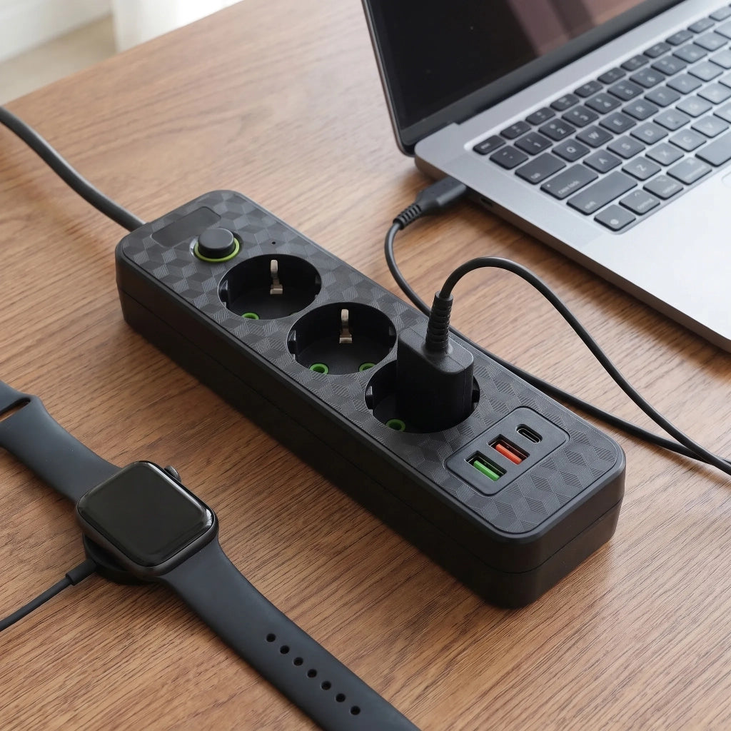 Multipresa Con Prolunga, 3 Prese + 2 Porte Usb-a + Usb-c Jnh020-3a Black