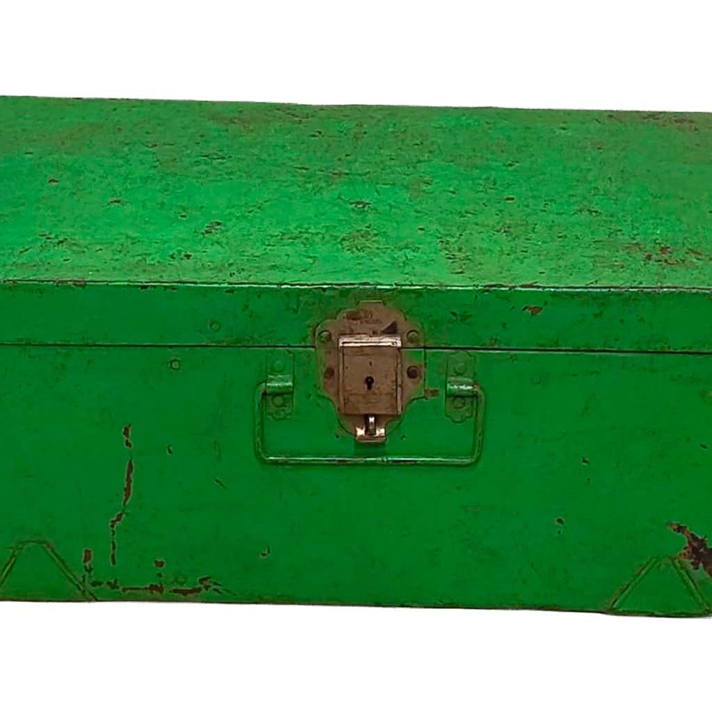 Valigia artigianale in metallo, 67x37x25h cm