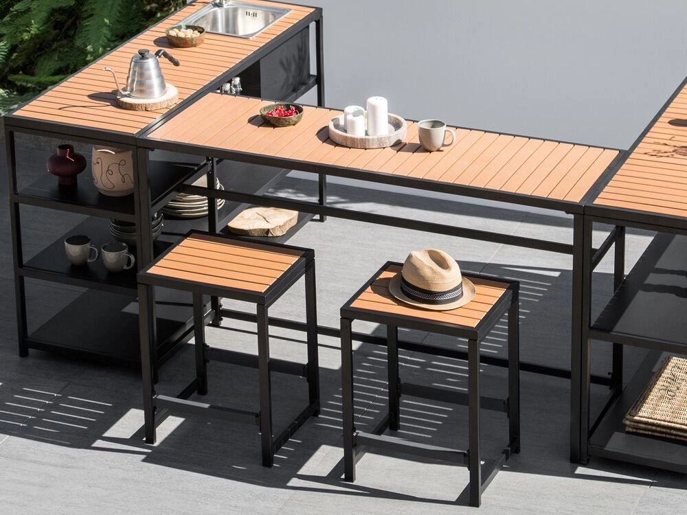 Tavolo da pranzo moderno da giardino in acciaio e polipropilene nero 150 x 50 cm per interni ed esterni