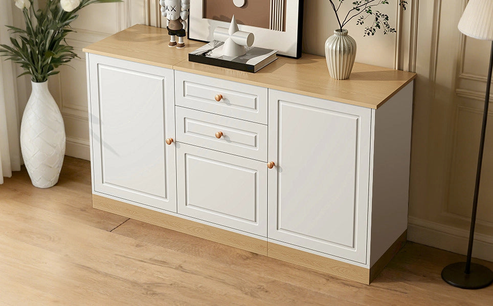Credenza bianca effetto legno con ante e cassetti 135,5 cm