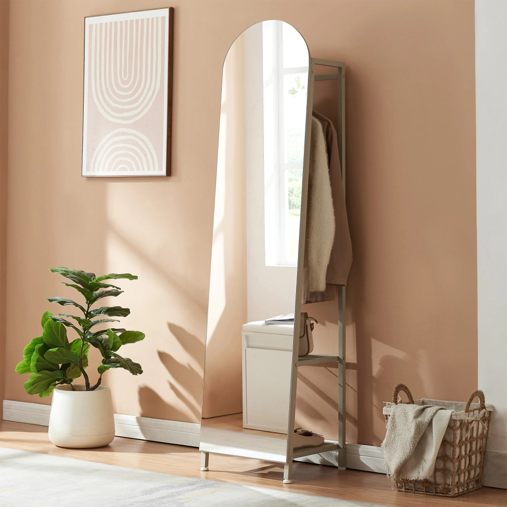Specchio da Terra Frenraby con Appendiabiti e Ripiani 165 x 40 x 35 cm - Avena Oatmeal [en.casa]