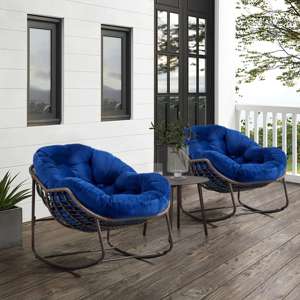 Poltrona a dondolo in rattan sintetico con cuscino imbottito struttura in acciaio e design ergonomico blu navy
