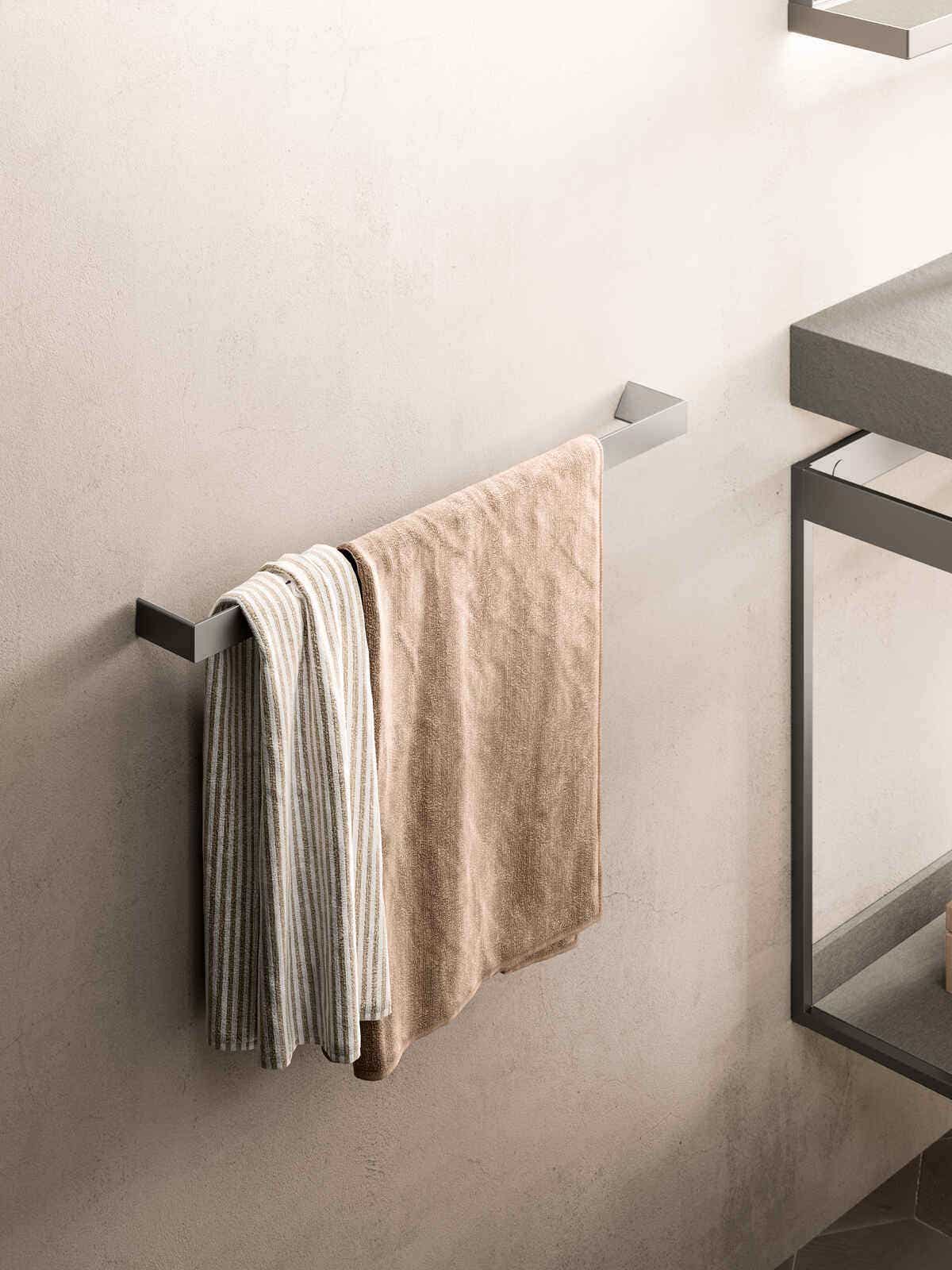 Inda - Porta asciugamani Indissima in acciaio spazzolato L.41,7 cm