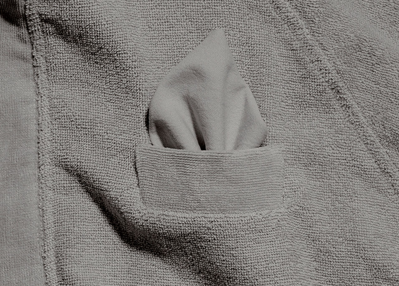 Accappatoio Con Cappuccio E Tasche In Spugna Mod. Joy Tinta Unita Carbonio - M-L - Carbonio