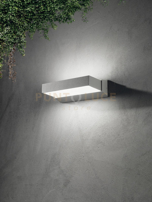 APPLIQUE A LED PER ESTERNO NIC CROMO AP.NIC-SILVER A DOPPIA EMISSIONE