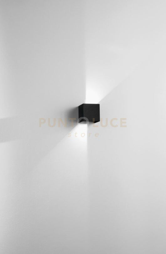 APPLIQUE CUBE 4000K 10W 770LM NERO 10X10CM IP65