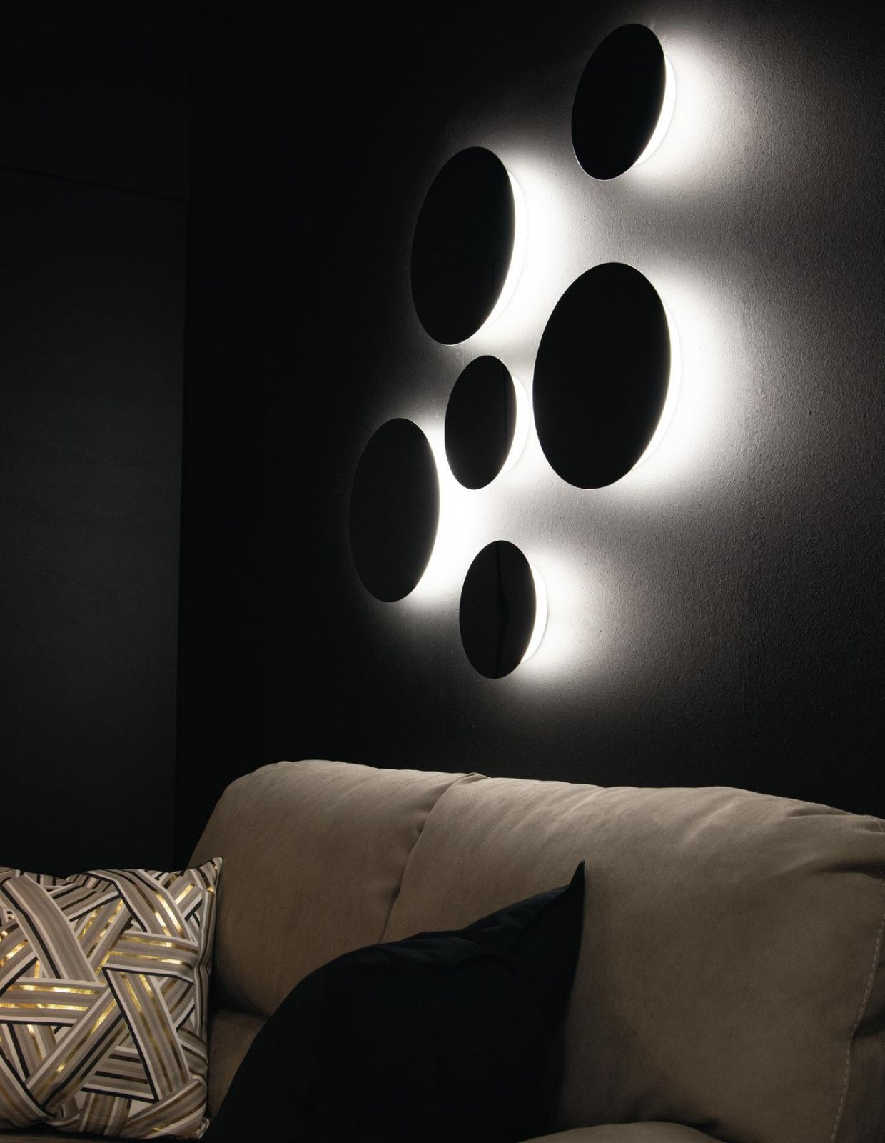 APPLIQUE LED ECLISSE CROMO 5,5W 400LM 4000K 20X3,7CM