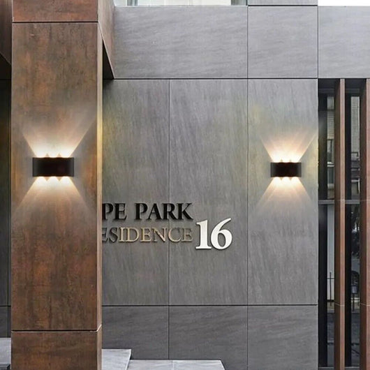 APPLIQUE PLAFONIERA LED 6W FARO FARETTO LAMPADA DA PARETE MURO DOPPIA LUCE 4000K