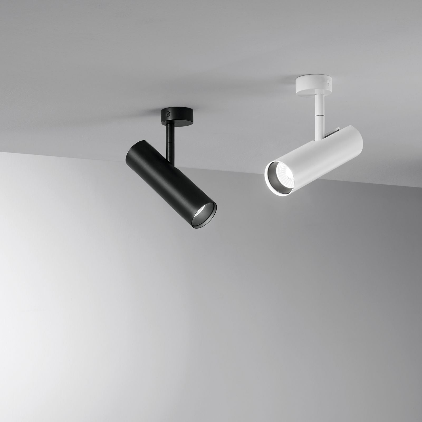 APPLIQUE SPOT ORIENTABILE LED ROCKET NERO 7W 980LM 3000-4000K 5X16CM