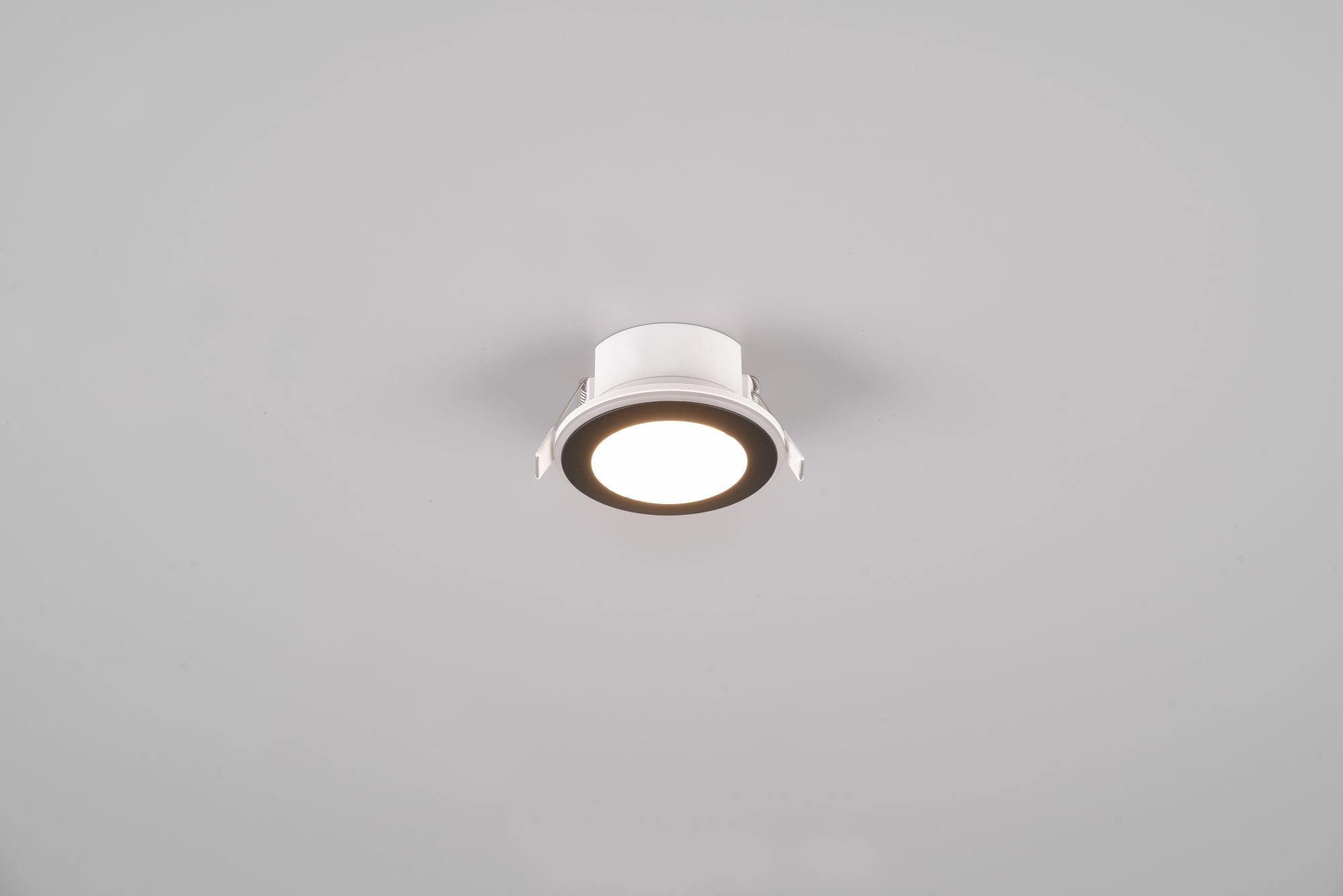 ARGUS FARETTO DA INCASSO LED  1W-4W 350lm, 3000K ROTONDO BORDO NERO + FUNZIONE RGB D. 8,2CM DIMMERABILE