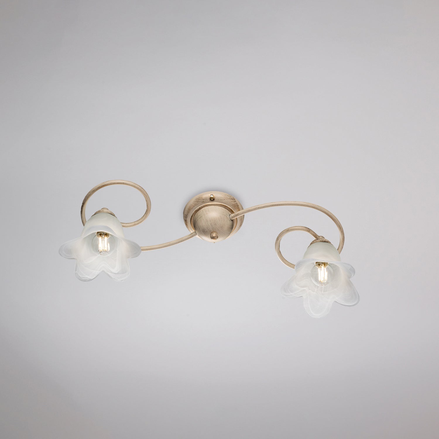 Plafoniera 2 Luci Alice Ferro Battuto Avorio E Oro Vetro Bianco