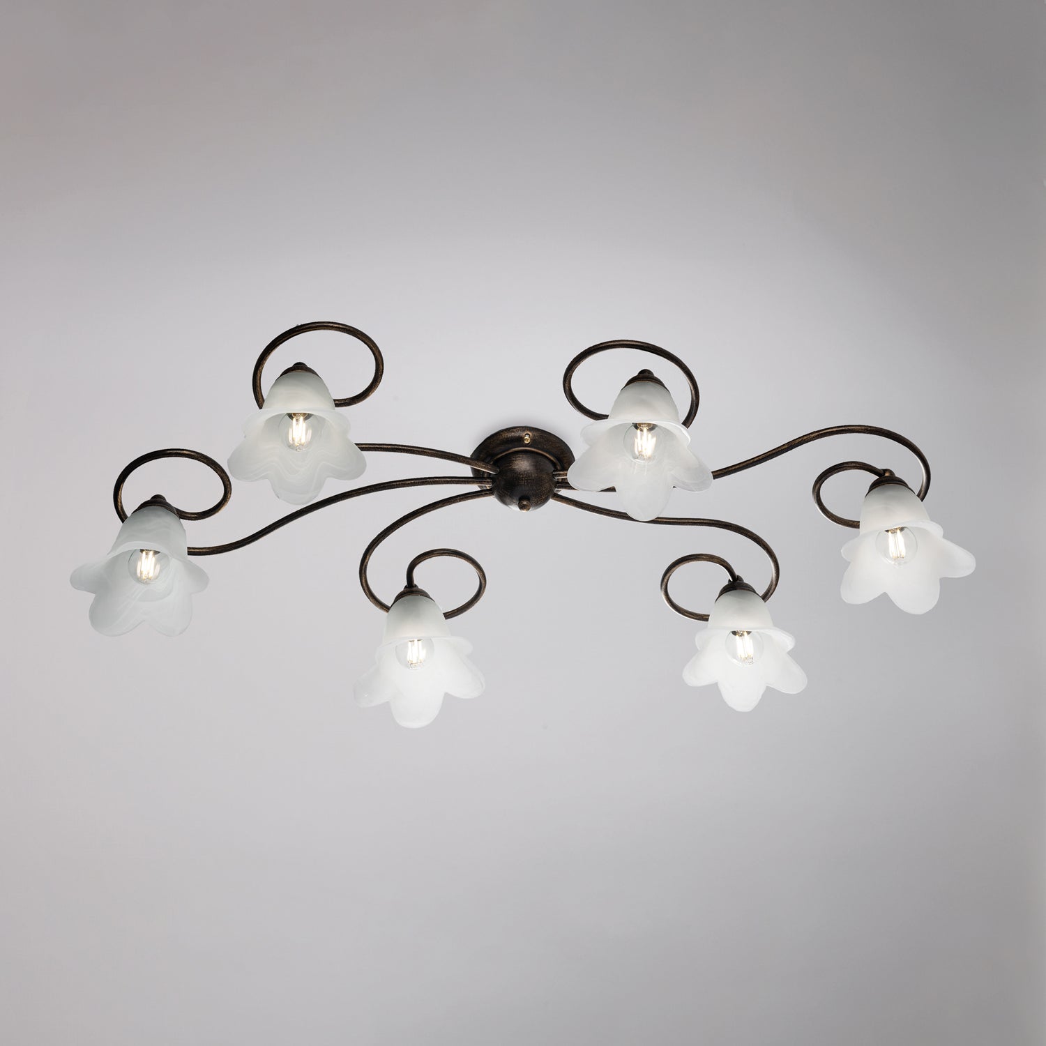 Alice Plafoniera in ferro laccato marrone con decoraz. oro antico e diffusori in vetro d. 14 alabastro bianchi 6 luci L. 99 X 50