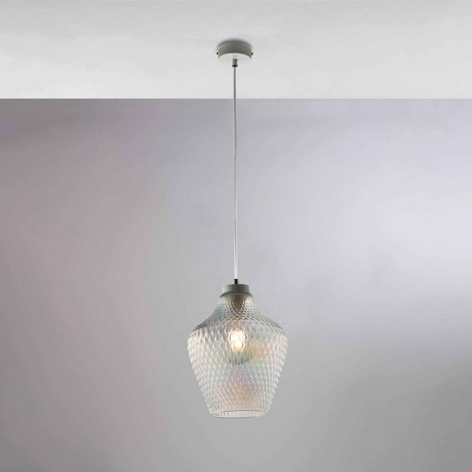 Sospensione 1 Luce Maya In Ferro Laccato Bianco E Vetro Soffiato Trasparente