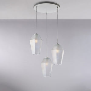Prisma Sospensione in ferro laccato bianco con cavi elettrici regolabili e diffusori in vetro soffiato trasparente con dec. in rilievo 3 luci