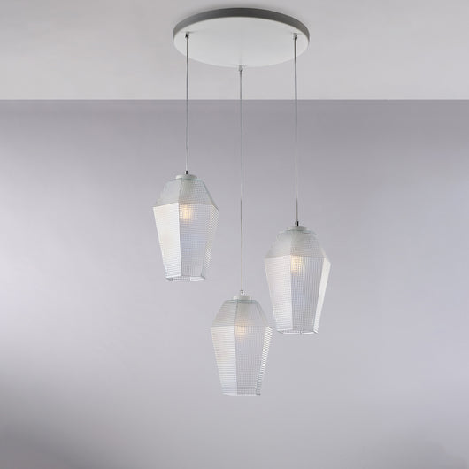 Prisma Sospensione in ferro laccato bianco con cavi elettrici regolabili e diffusori in vetro soffiato trasparente con dec. in rilievo 3 luci