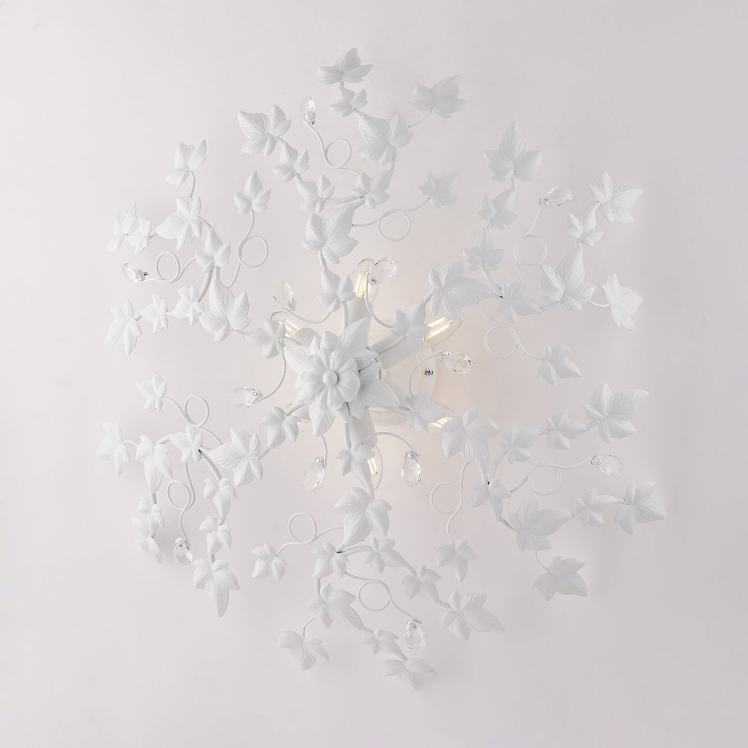 Plafoniera Shabby Edera 6 Luci Ferro Battuto Bianco Con Foglie E Cristalli