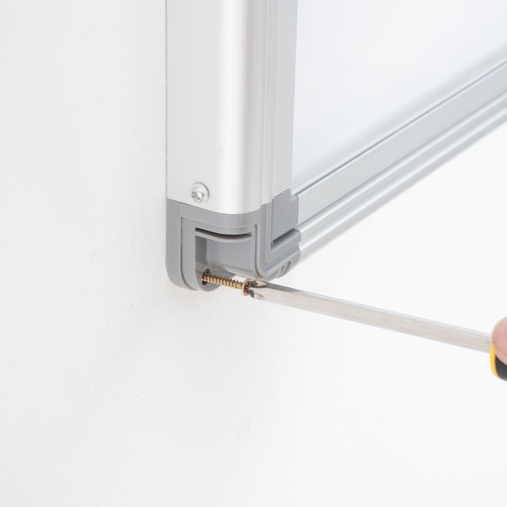 Bacheca magnetica con apertura a libro e chiave 4 A4