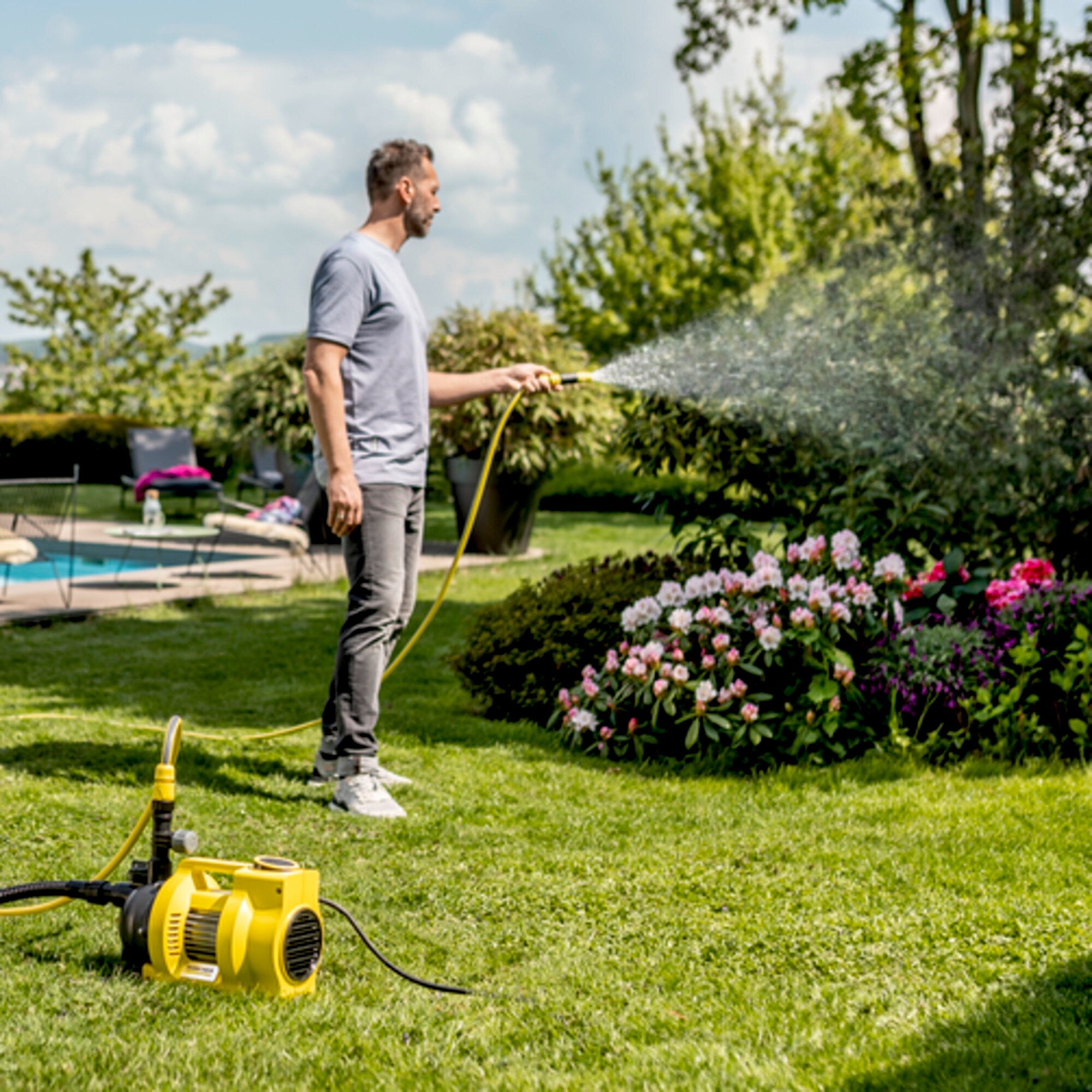 KARCHER Elettropompe per irrigazione BP 5.000 Garden Set Plus - Potenza assorbita, max.: 650 W - Portata, max.: < 5000 l/h - Altezza di erogazione: max. 40 m