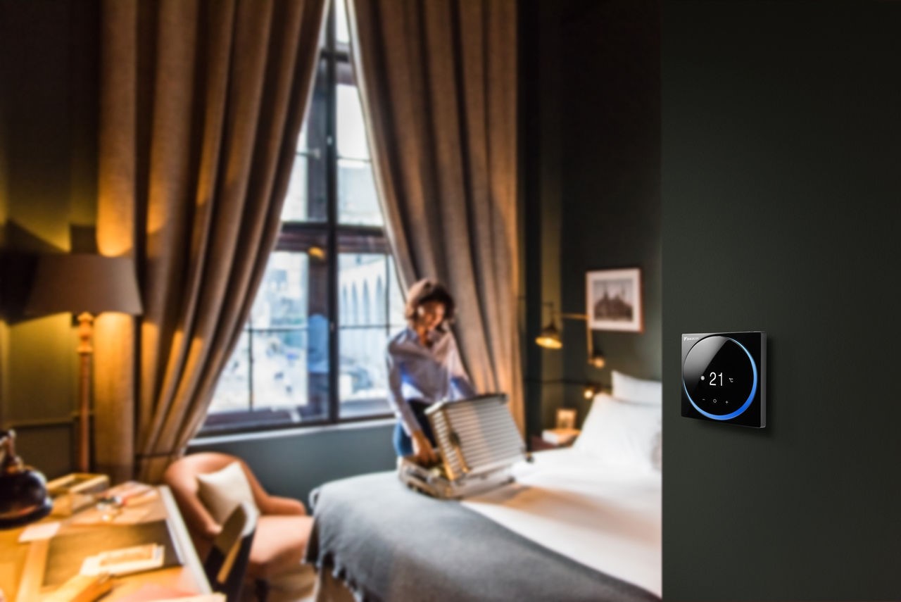 Comando a Filo Daikin Madoka Nero BRC1H52K con Sistema Bluetooth