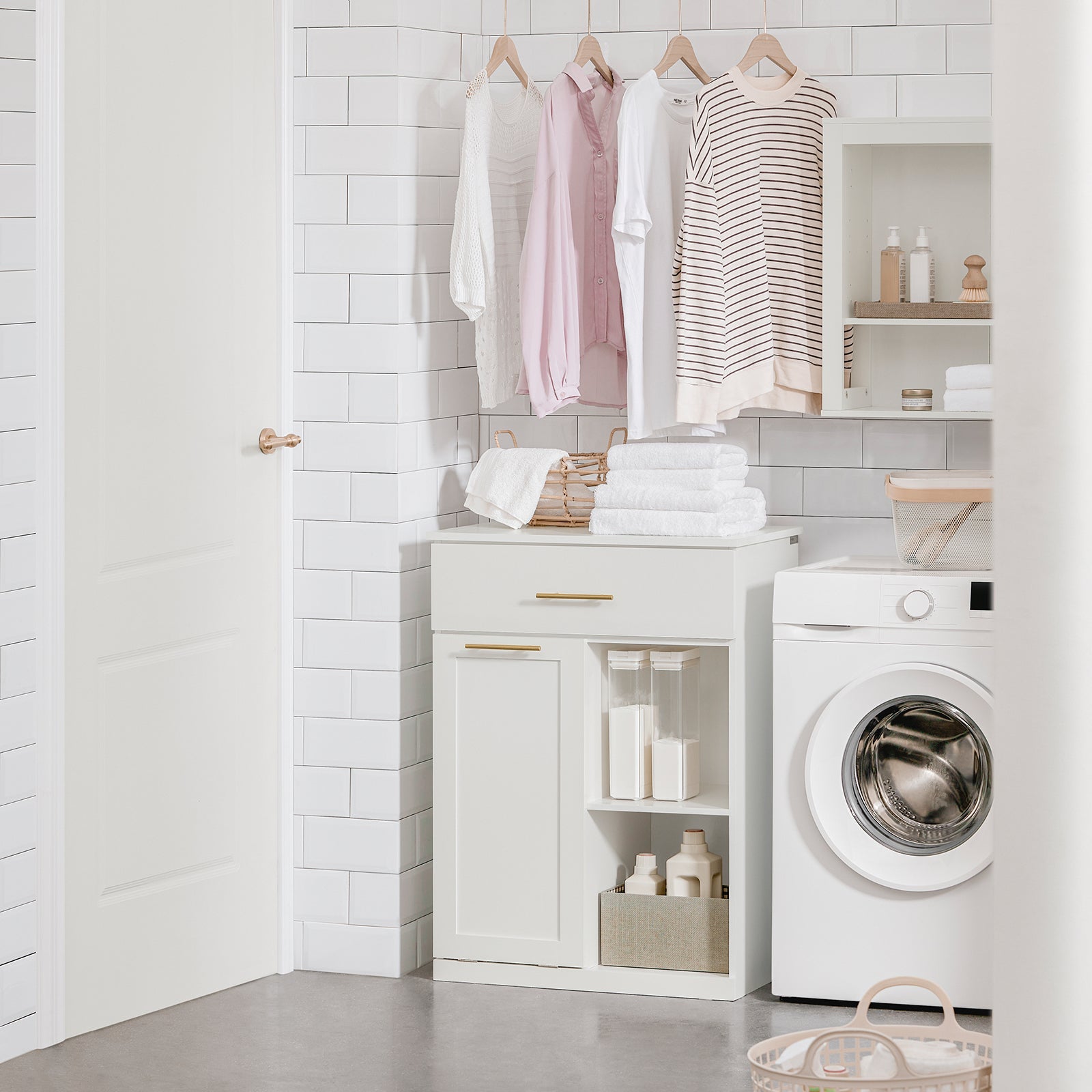 Armadio portabiancheria con sacca Portabiancheria pieghevole Mobile da bagno con 1 cassetto Bianco 66x37x95cm BZR66-W SoBuy