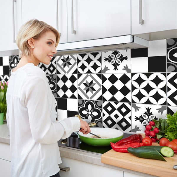 Adesivo Tecnico da Cucina Lavabile e Certificato Ignifugo Paraschizzi Piastrelle B&W 190x60