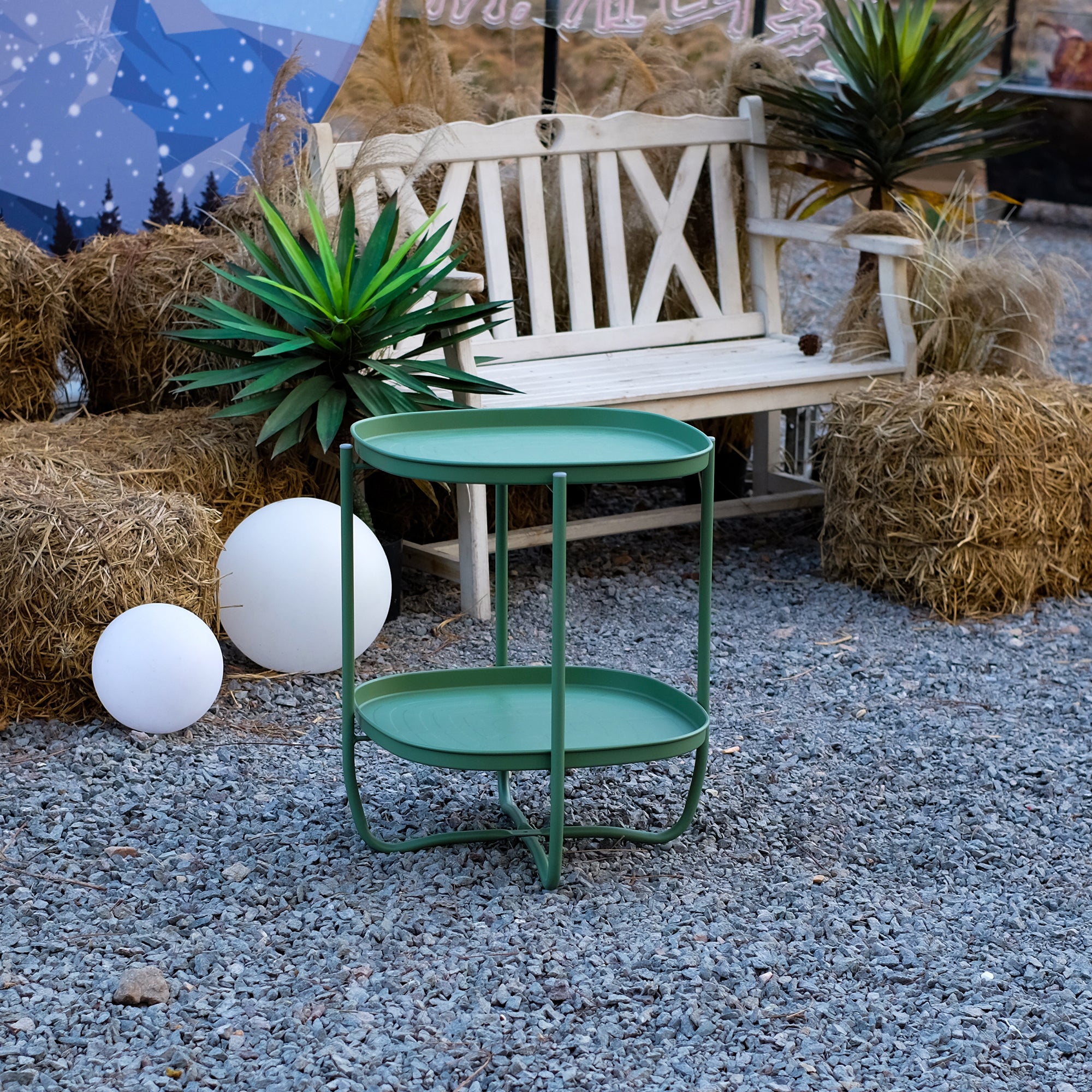 Tavolino Sandefjord con 2 Vassoi Quadrati Rimovibili - Verde [en.casa]