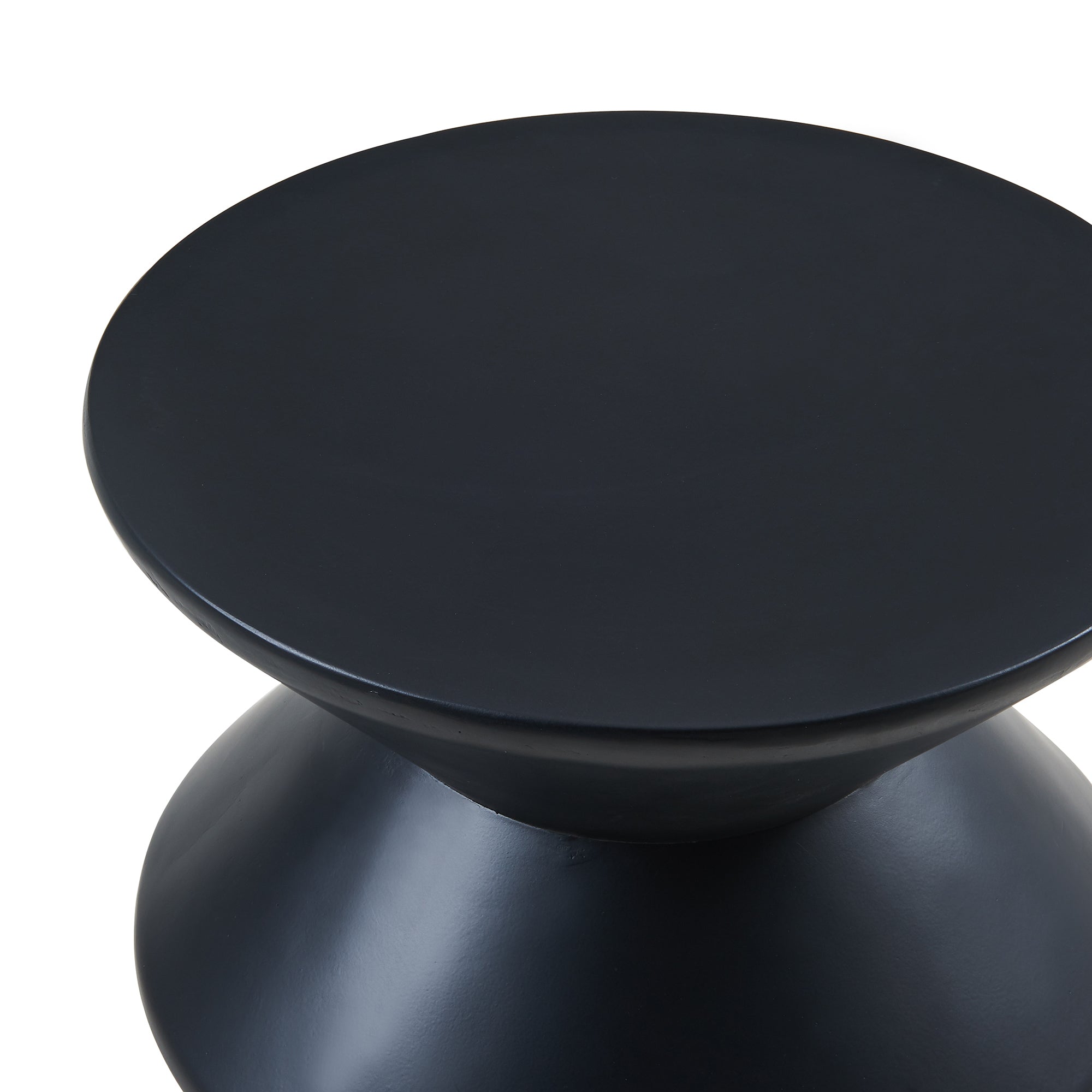 Tavolino Rotondo Kyppeslo in Calcestruzzo Leggero 47xØ37 cm Nero [en.casa]