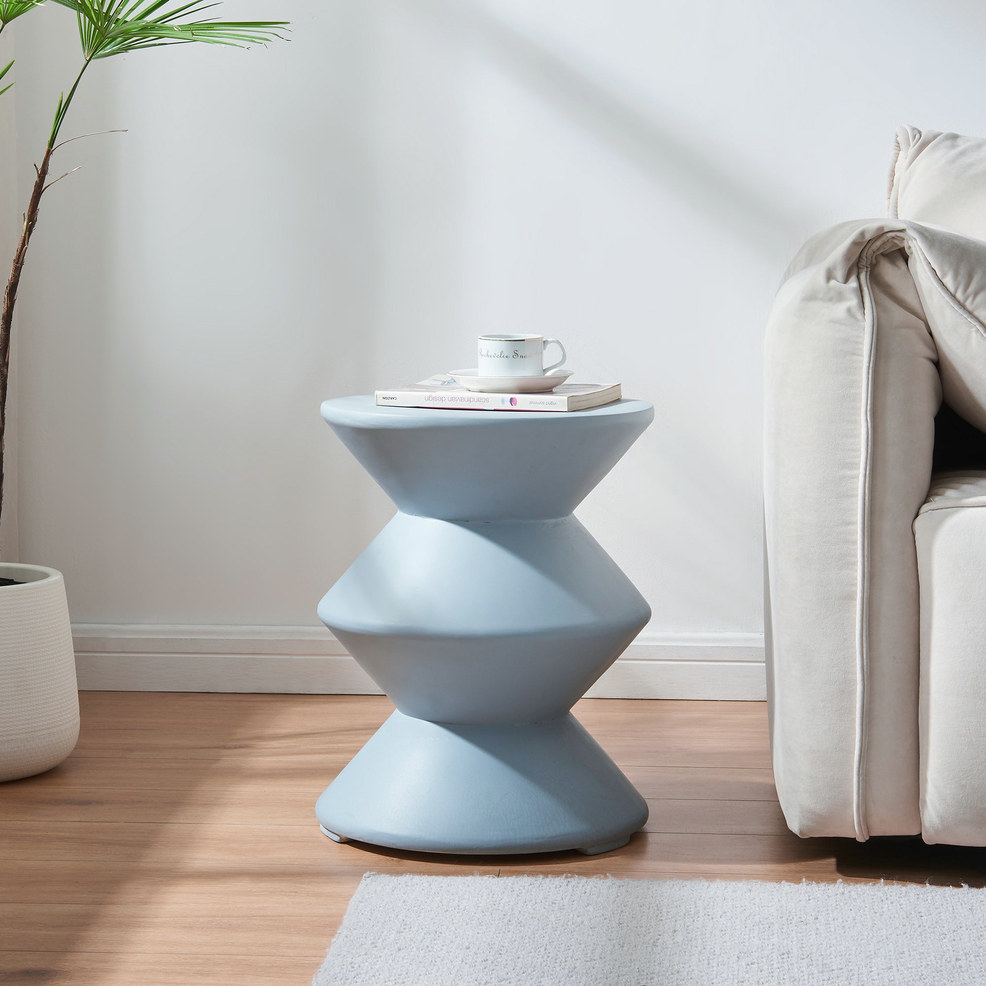 Tavolino Rotondo Kyppeslo in Calcestruzzo Leggero 47xØ37 cm Azzurro [en.casa]