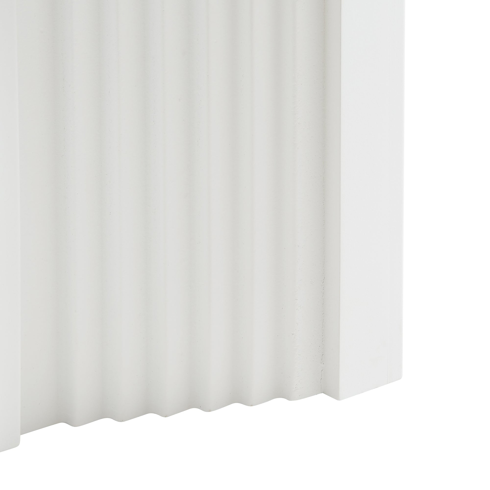 Tavolino Cubo Elverumn con Design Arcuato 45x35x35 cm Bianco [en.casa]