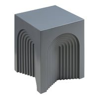 Tavolino Cubo Elverumn con Design Arcuato 45x35x35 cm Grigio [en.casa]