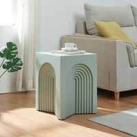 Tavolino Cubo Elverumn con Design Arcuato 45x35x35 cm Verde [en.casa]