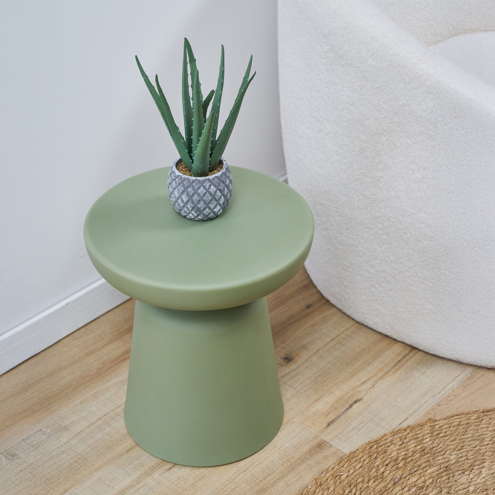 Tavolino da Caffè Posio Piano Rotondo e Base a Campanello 44 x Ø40 cm Verde [en.casa]