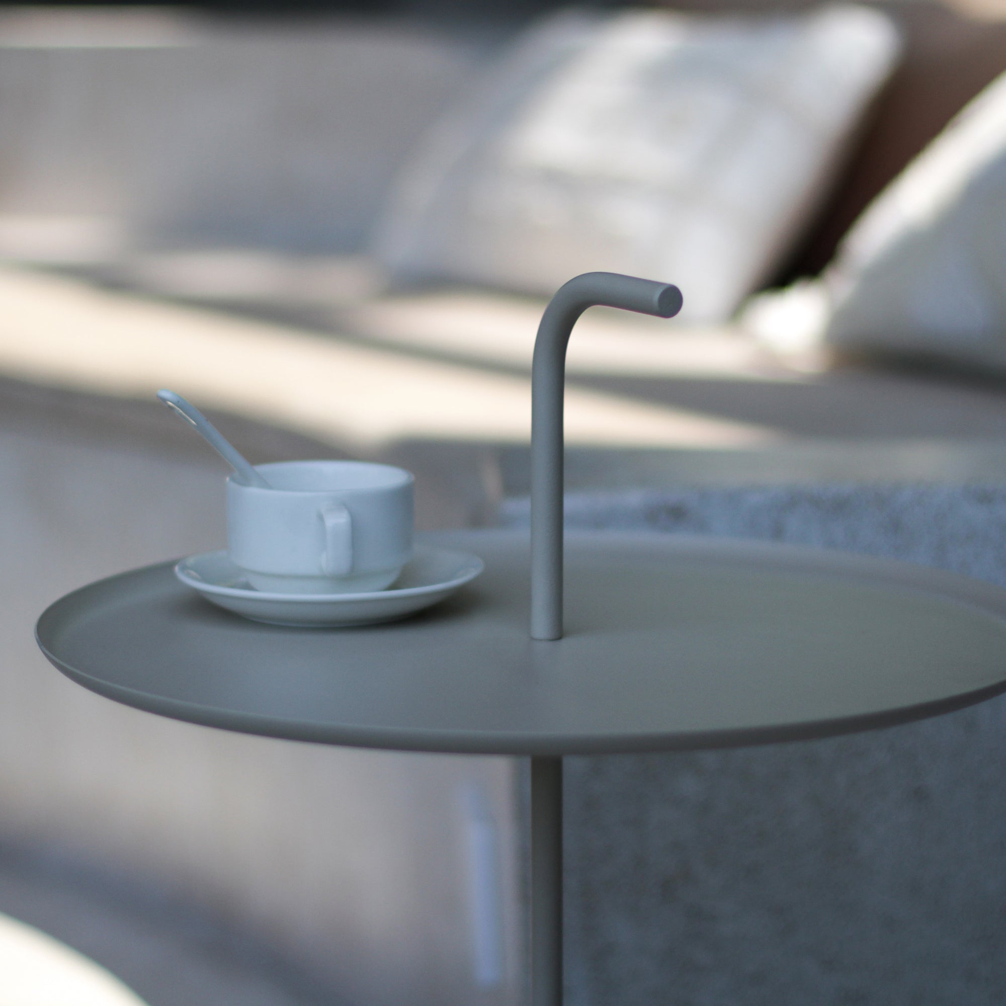 Tavolino Rotondo da Giardino Calimera con Manico - Color Champagne casa.pro