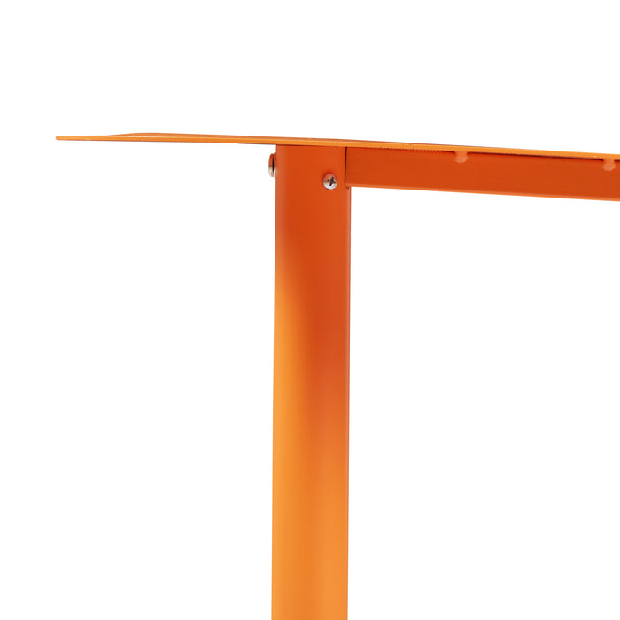 Tavolino Laterale Nastätten in Metallo con Piano di Appoggio Trapezoidale - Arancione [en.casa]