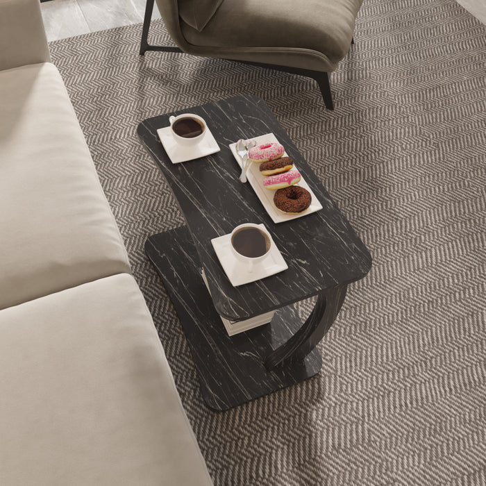 Tavolino Laterale Stattela a Forma di C con Rotelle 59 x 35 x 56 cm - Effetto Marmo Nero [en.casa]