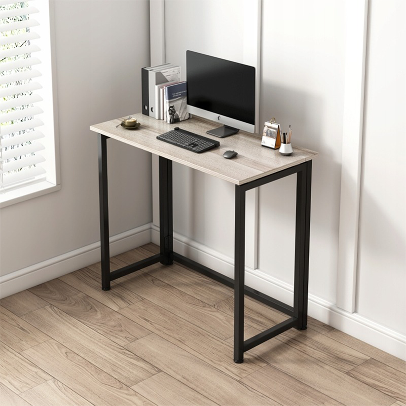 Scrivania compatta 80x40x72 cm, colore marrone, ideale per piccoli spazi.